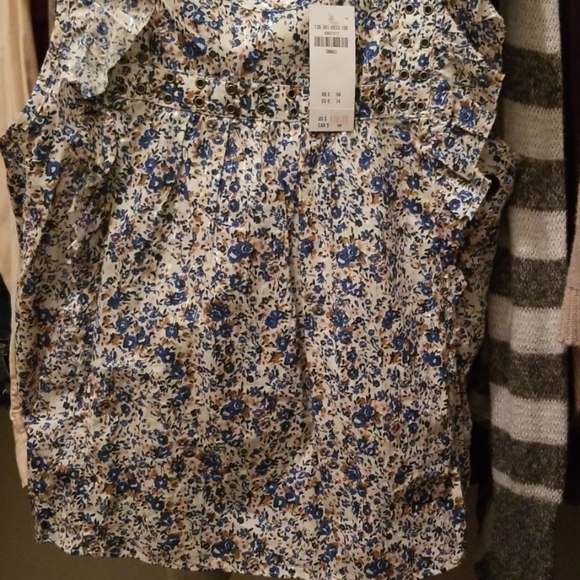 Blouse - Picture 2 of 3